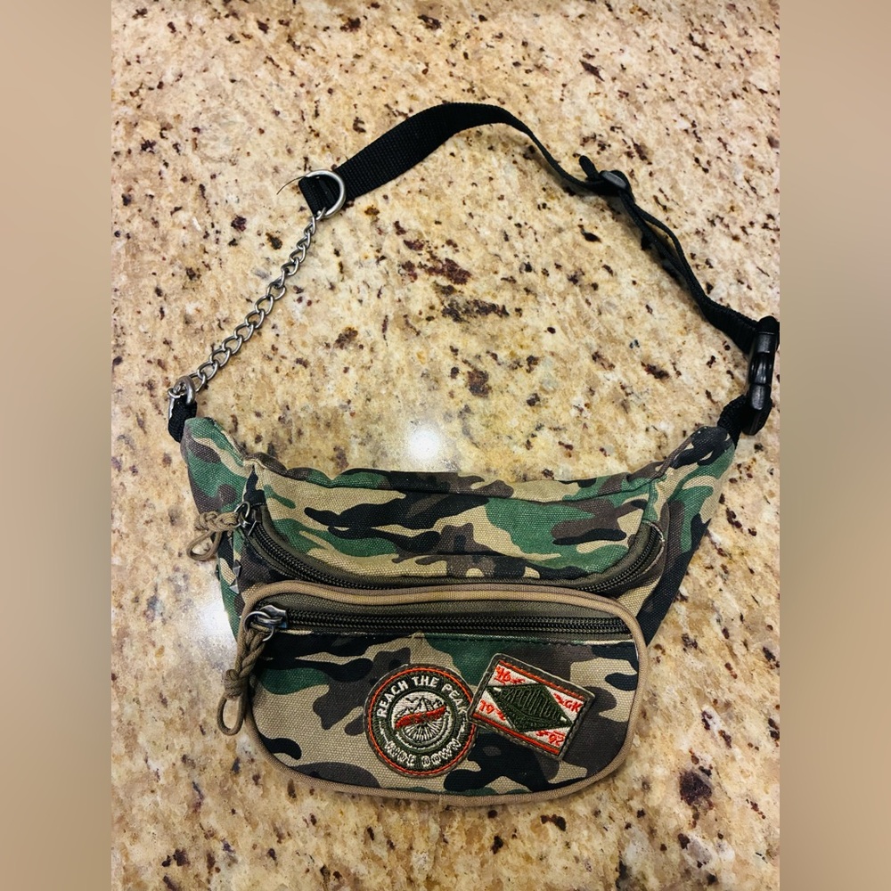 Zara Camouflage Belt Bag in Green and Brown unisex